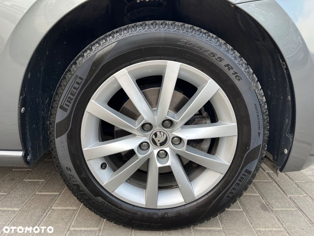 Skoda Scala 1.0 TSI Ambition DSG - 36