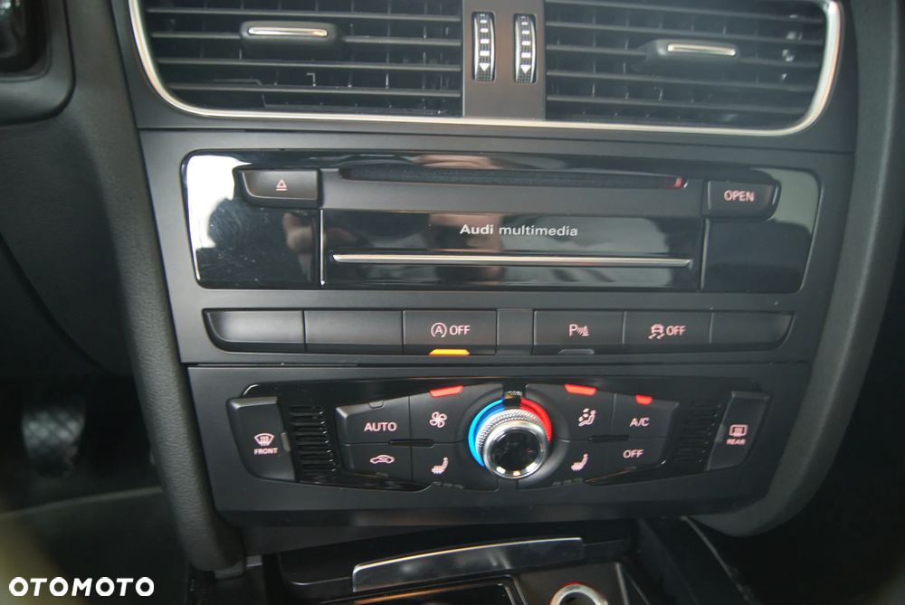 Audi A4 Avant 2.0 TDI DPF clean diesel quattro S line Sportpaket - 26