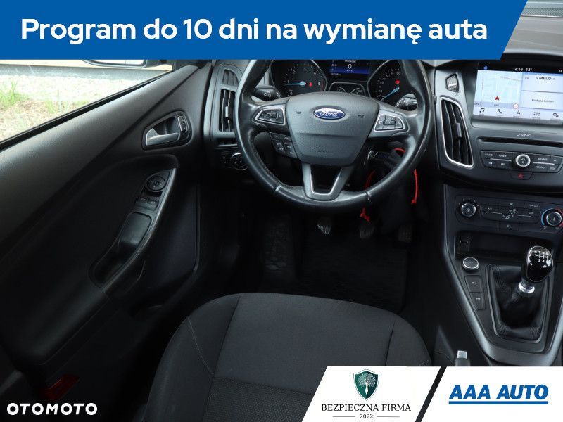 Ford Focus SW - 9