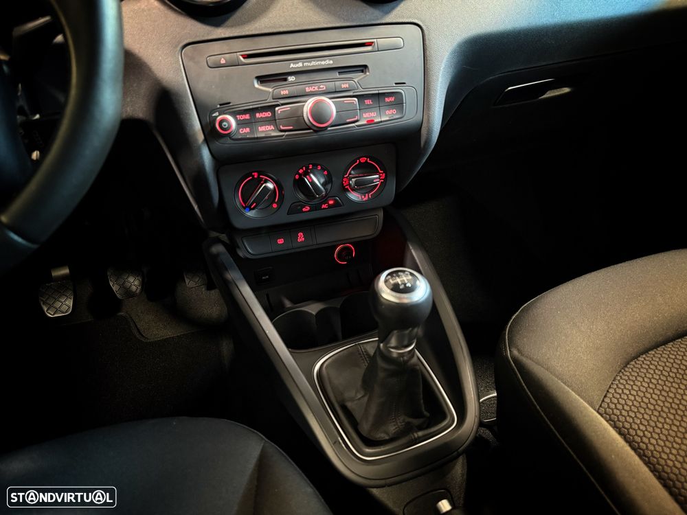Audi A1 1.2 TFSI Attraction - 11