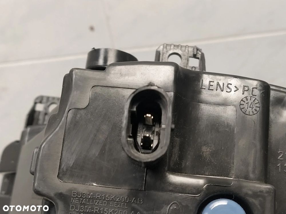 RANGE ROVER EVOQUE L538 HALOGEN PRZECIWMGIELNY LEWY PRAWY CZARNY ŚRODEK - 18