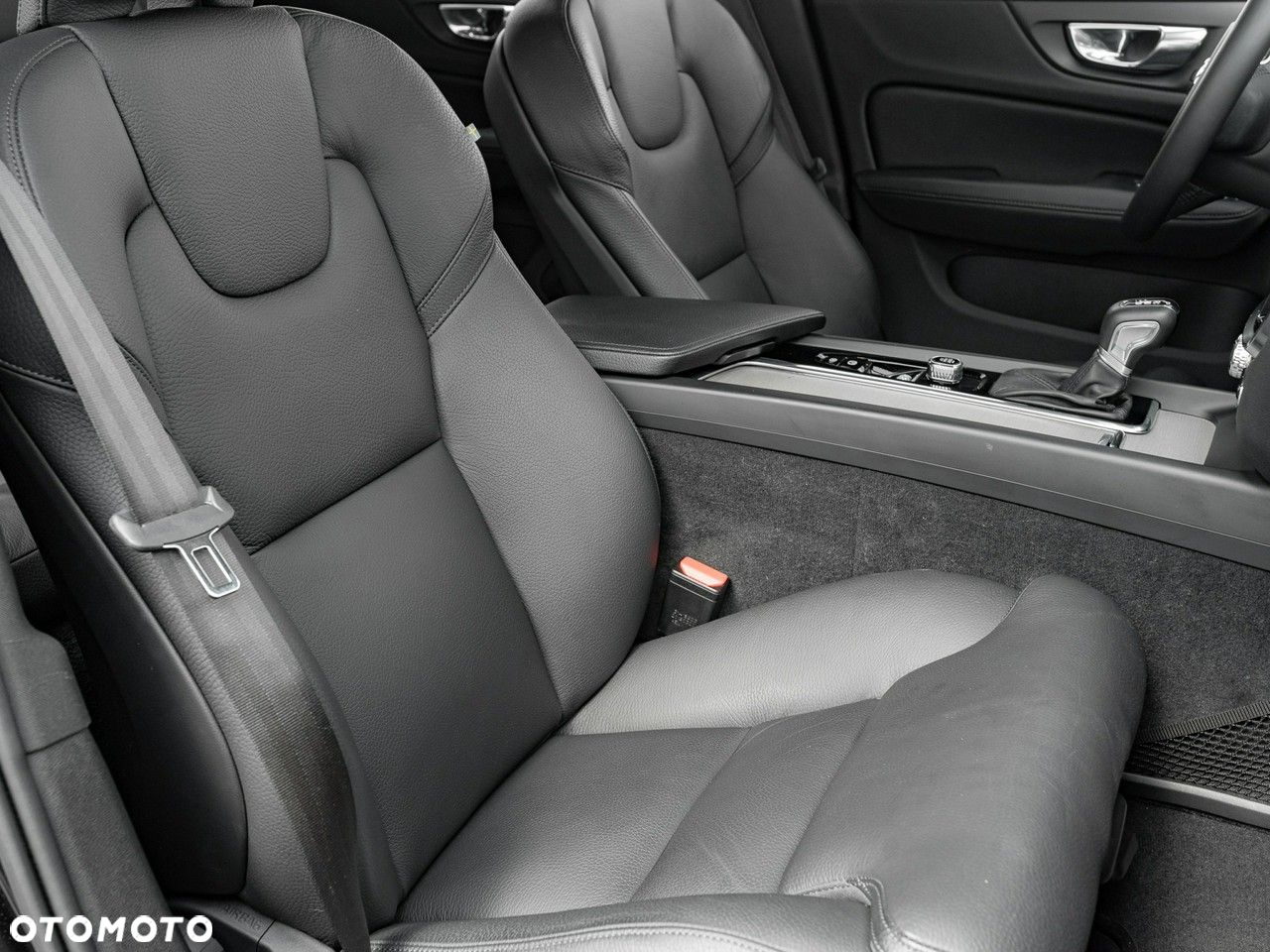 Volvo V60 D4 Inscription - 34