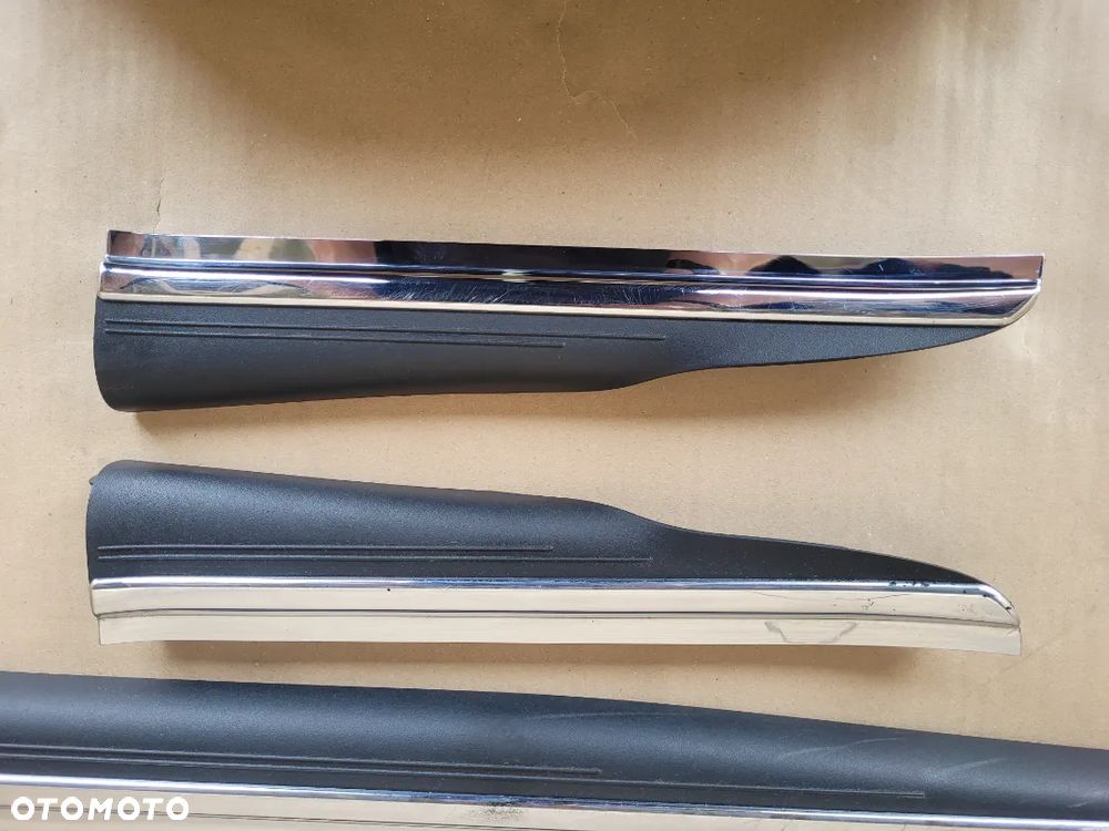 MERCEDES CLS W219 LISTWY PROGOWE CHROM KOMPLET - 5