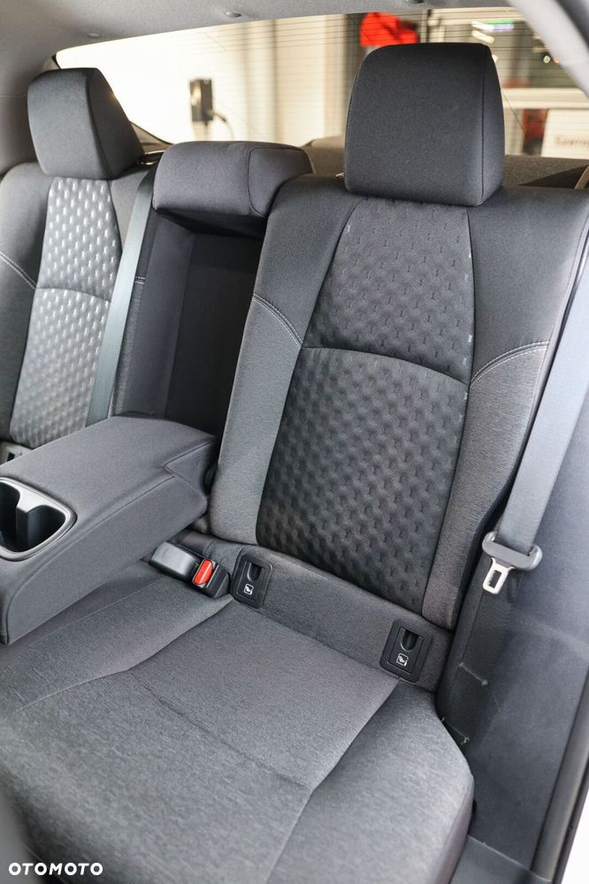 Toyota Corolla 1.8 Hybrid Comfort - 29