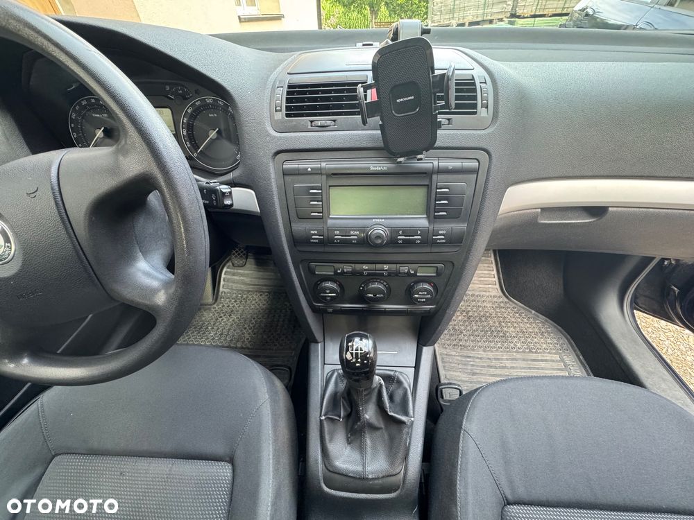 Skoda Octavia 1.6 Classic - 10