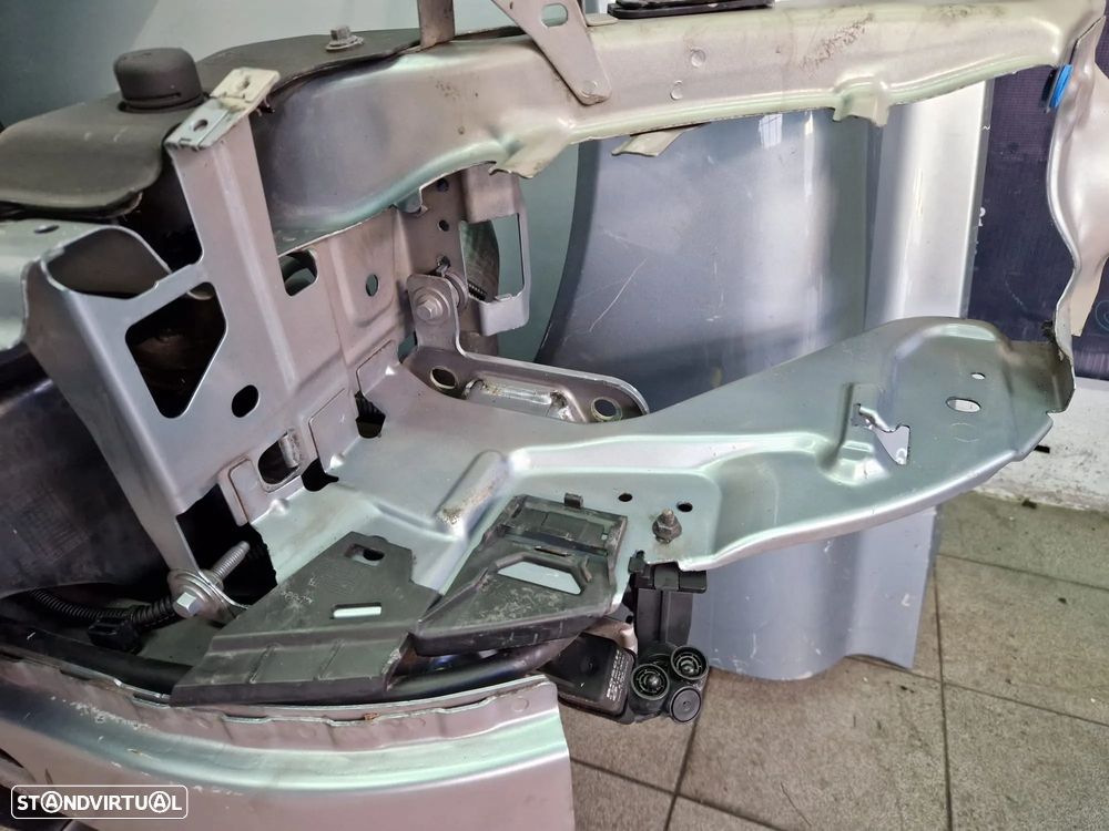 Frente completa usada VOLVO C70 CABRIO COUPE 2.4 capot parachoques guardalamas oticas radiadores - 10