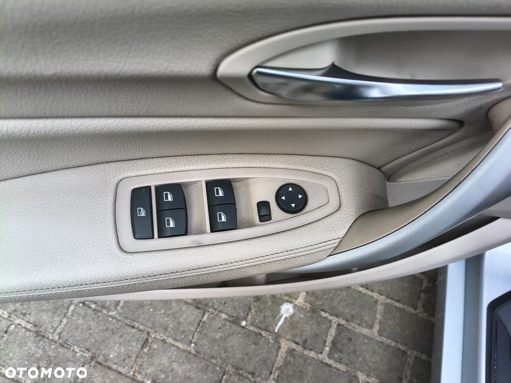 BMW Seria 1 - 23