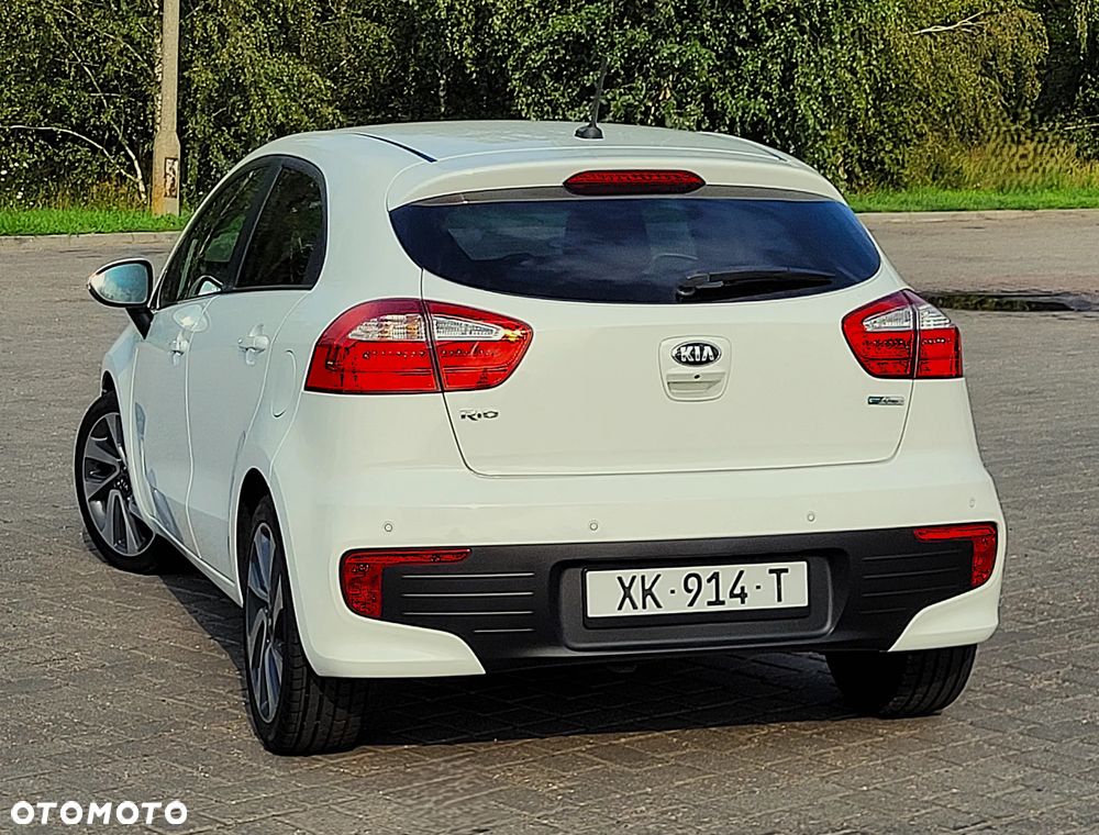 Kia Rio - 4