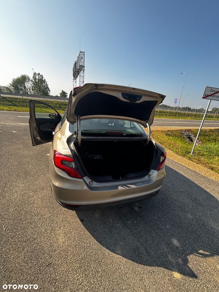 Fiat Tipo 1.4 16v Lounge EU6d - 6