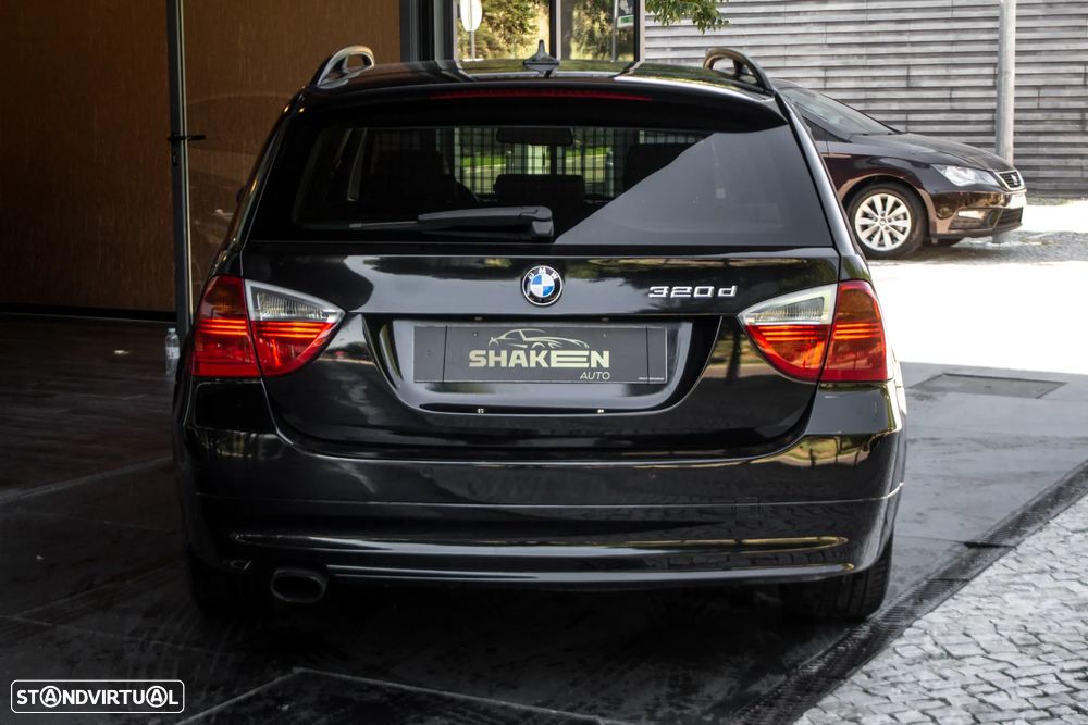 BMW 320 d Auto - 10