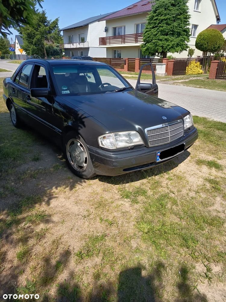 Mercedes-Benz Klasa C 220 Sport - 4