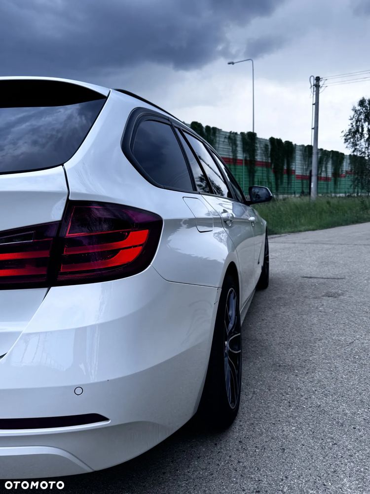 BMW Seria 3 318d - 13
