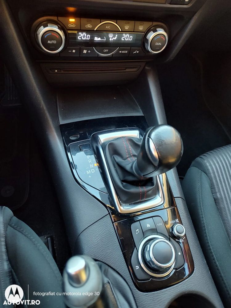 Mazda 3 SKYACTIV-G 120 Automatik Center-Line - 10