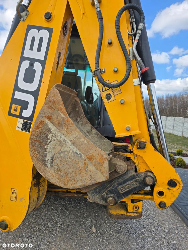 JCB - 5