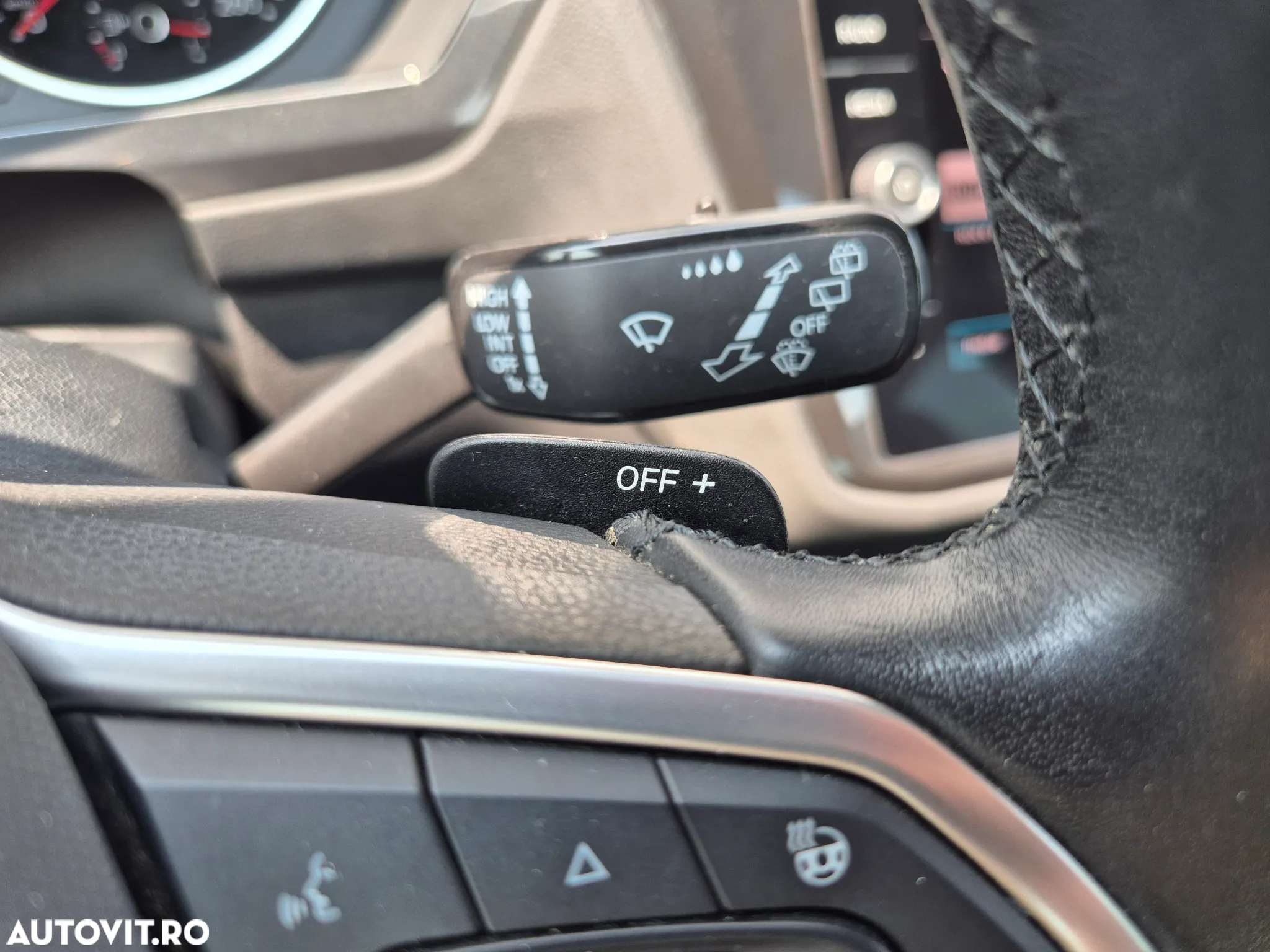 Volkswagen Tiguan - 16