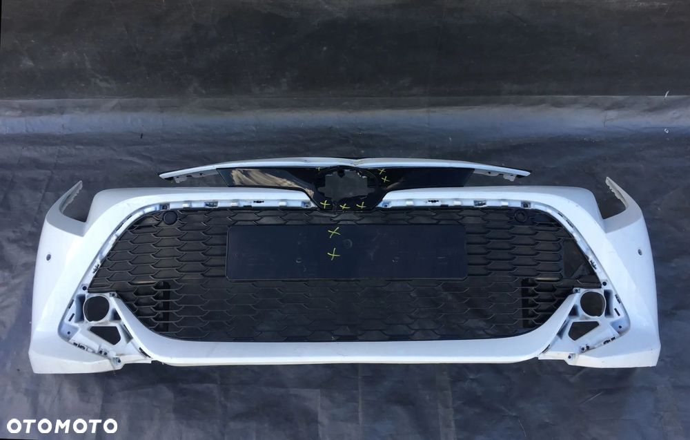 TOYOTA COROLLA E21 HB KOMBI 2019- ZDERZAK PRZÓD PRZEDNI KRATKA ATRAPA GRILL USZCZELKA MASKI - 1