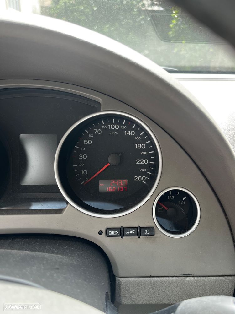 Audi A4 Cabrio 1.8 T - 11