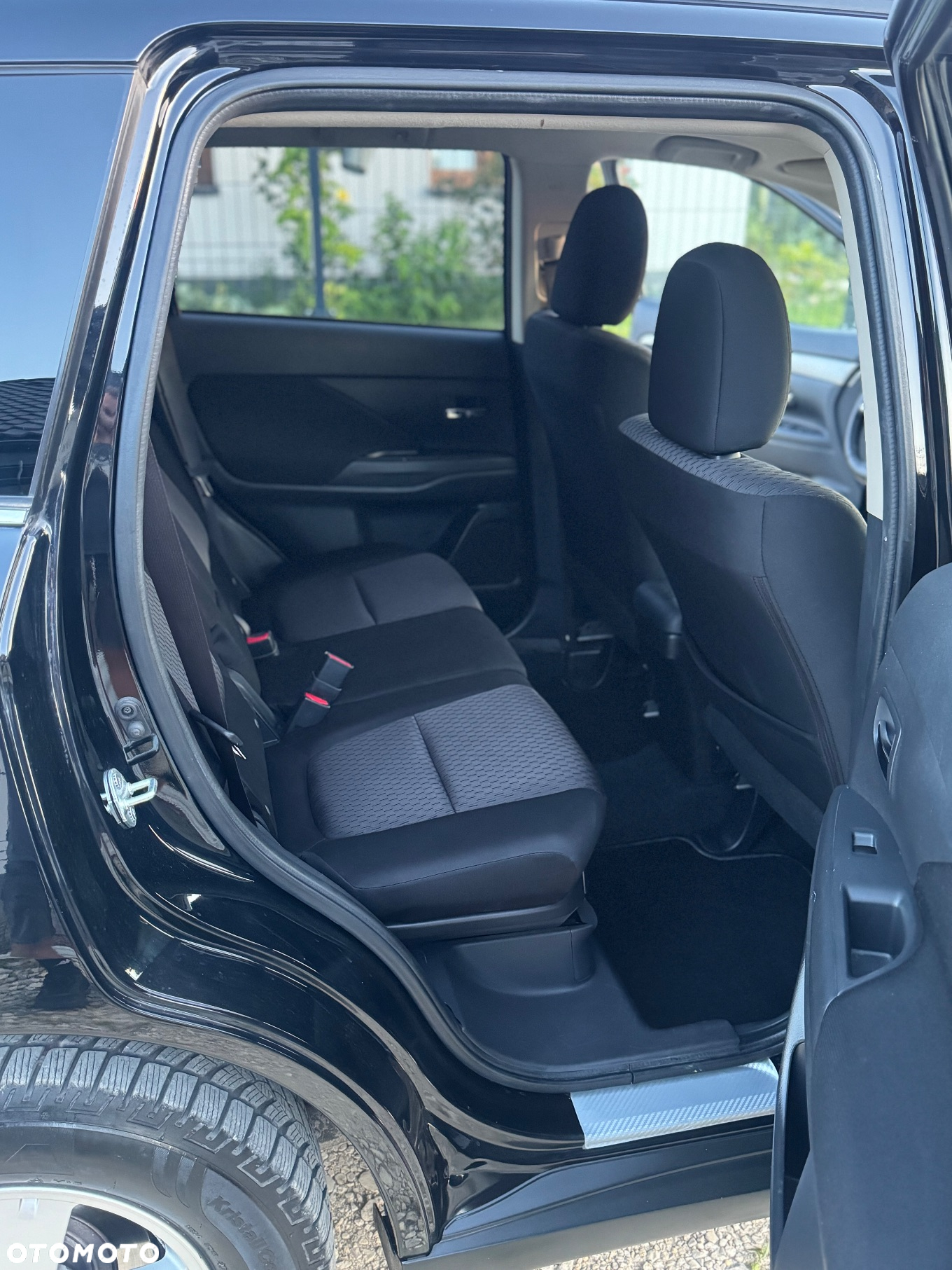 Mitsubishi Outlander 2.0 Intense 2WD - 16