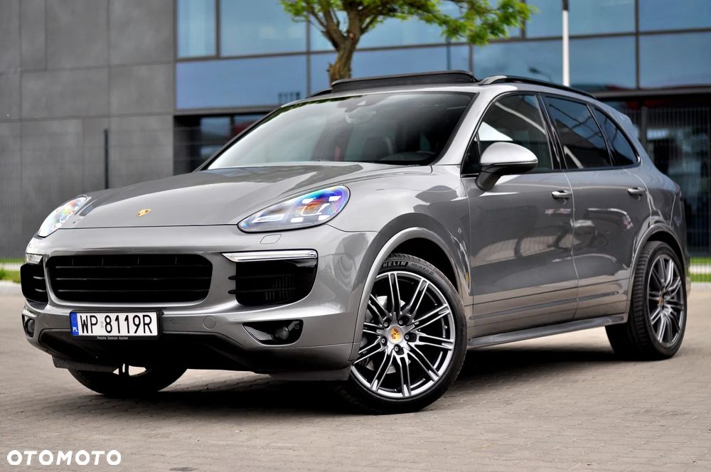 Porsche Cayenne - 4