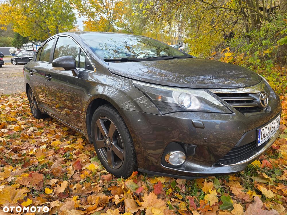 Toyota Avensis - 1
