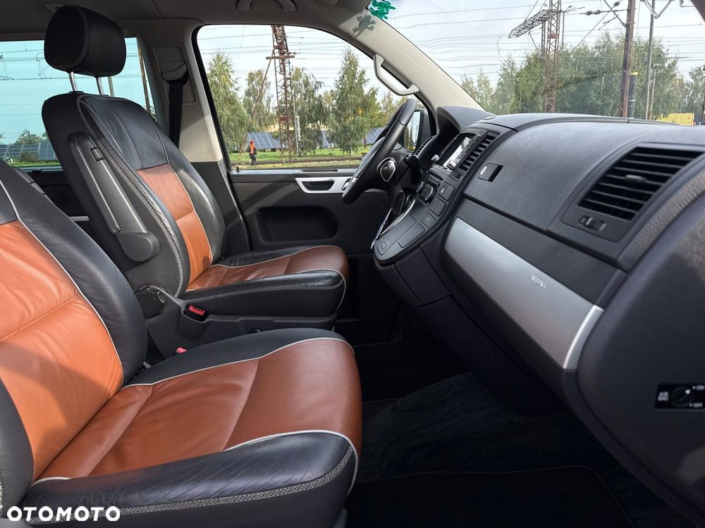 Volkswagen Multivan - 14