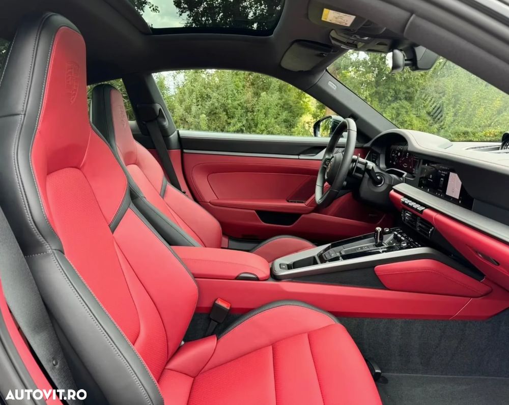 Porsche 911 Carrera PDK - 8