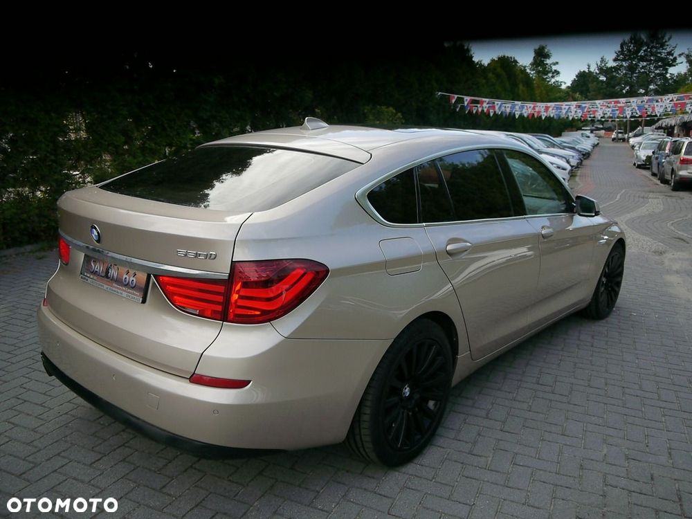 BMW 5GT - 5