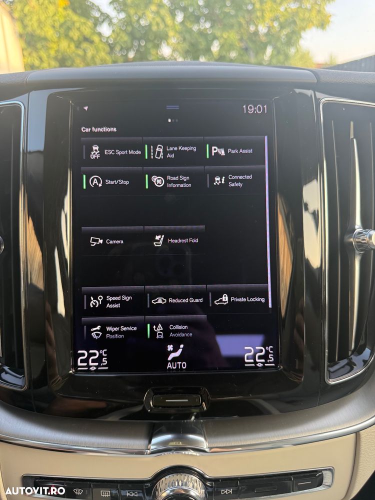 Volvo XC 60 B4 B Geartronic Momentum - 28