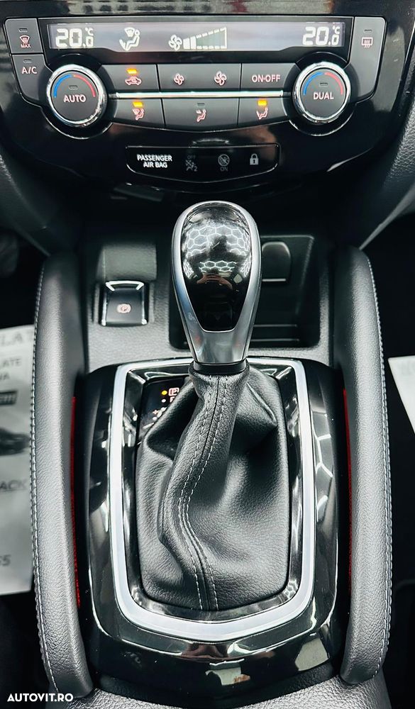 Nissan Qashqai 1.3 DIG-T DCT TEKNA - 24