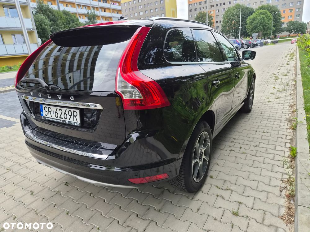 Volvo XC 60 D3 Drive-E Ocean Race - 41