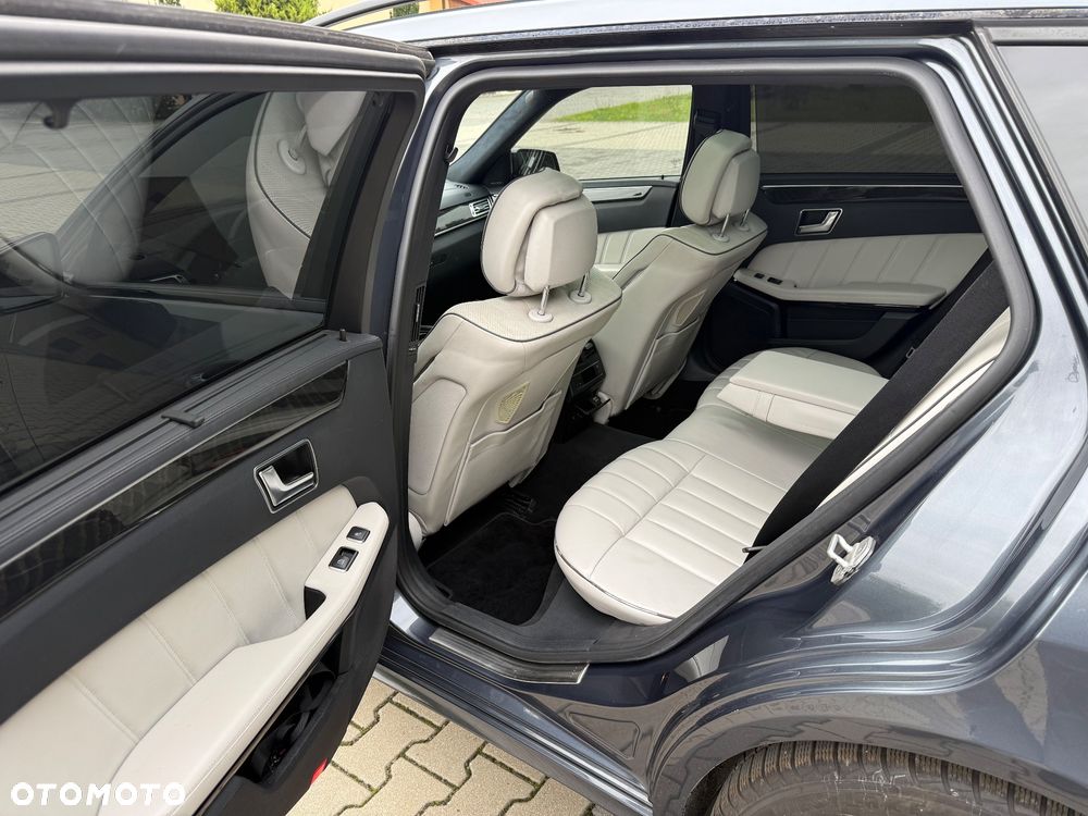 Mercedes-Benz Klasa E 350 BlueTEC 4-Matic Avantgarde - 26