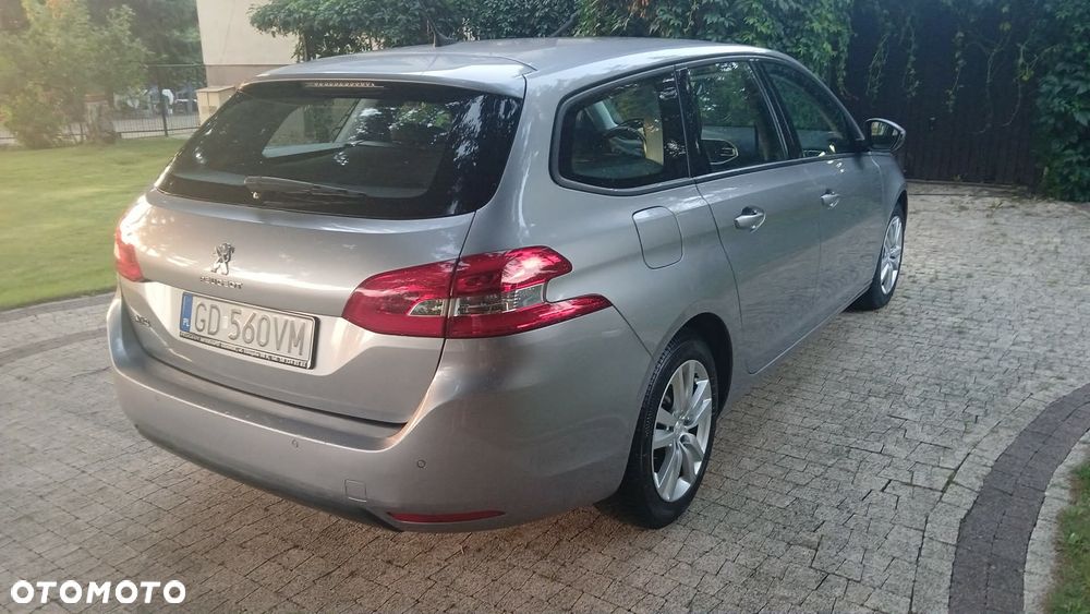 Peugeot 308 1.5 BlueHDi Allure Pack S&S - 30