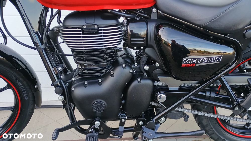 Royal Enfield Meteor - 18