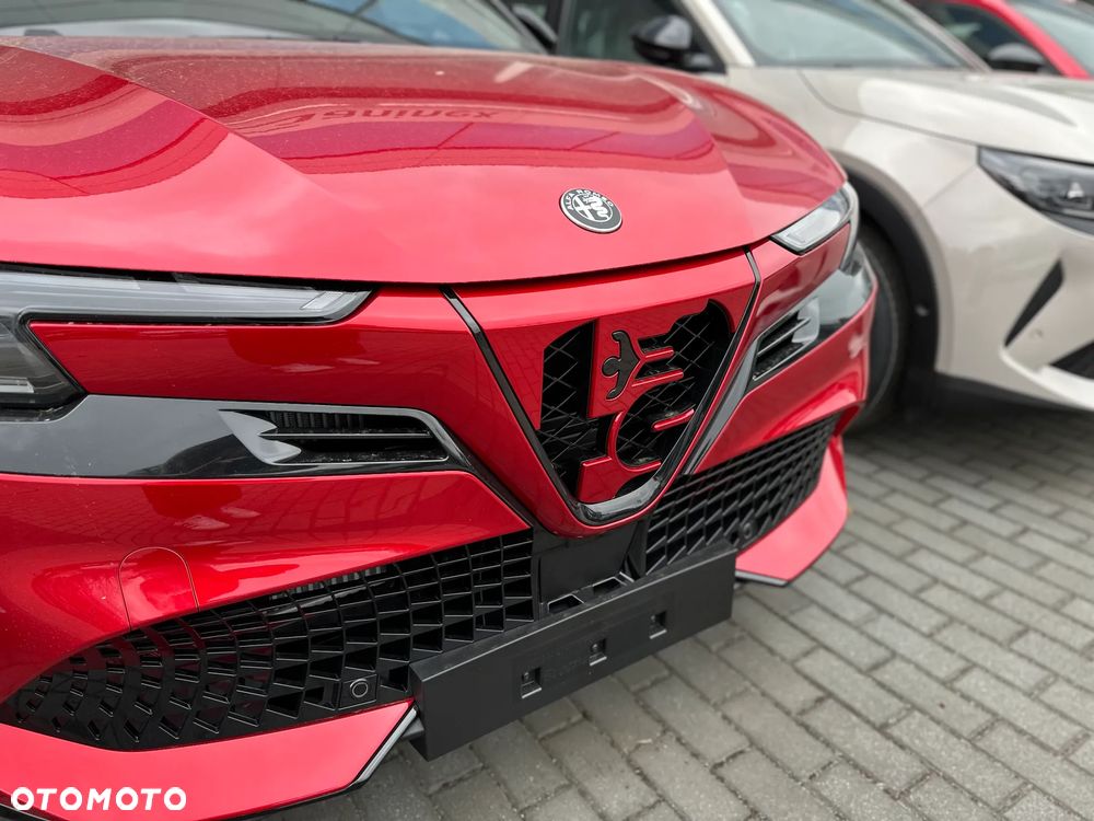 Alfa Romeo Junior 1.2 mHEV Ibrida Intensa eDCT - 2