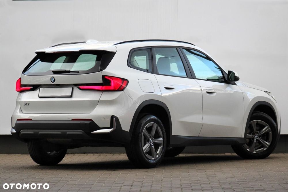 BMW X1 sDrive18i - 4