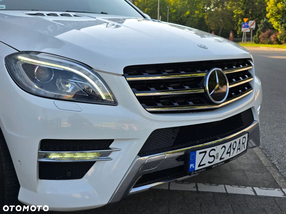 Mercedes-Benz ML 350 BlueTec 4-Matic - 4
