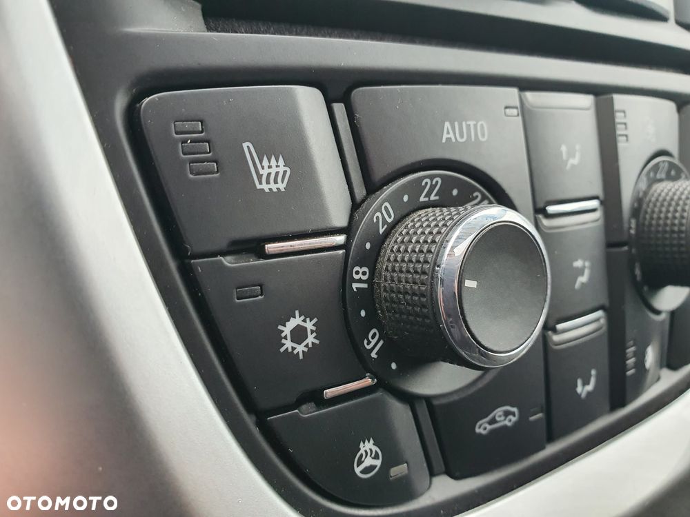 Opel Astra 1.4 Turbo - 20