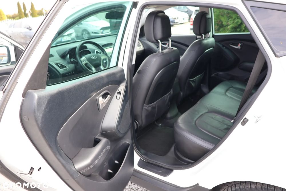 Hyundai ix35 - 12