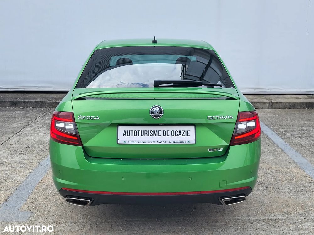 Skoda Octavia 2.0 TSI DSG RS - 5