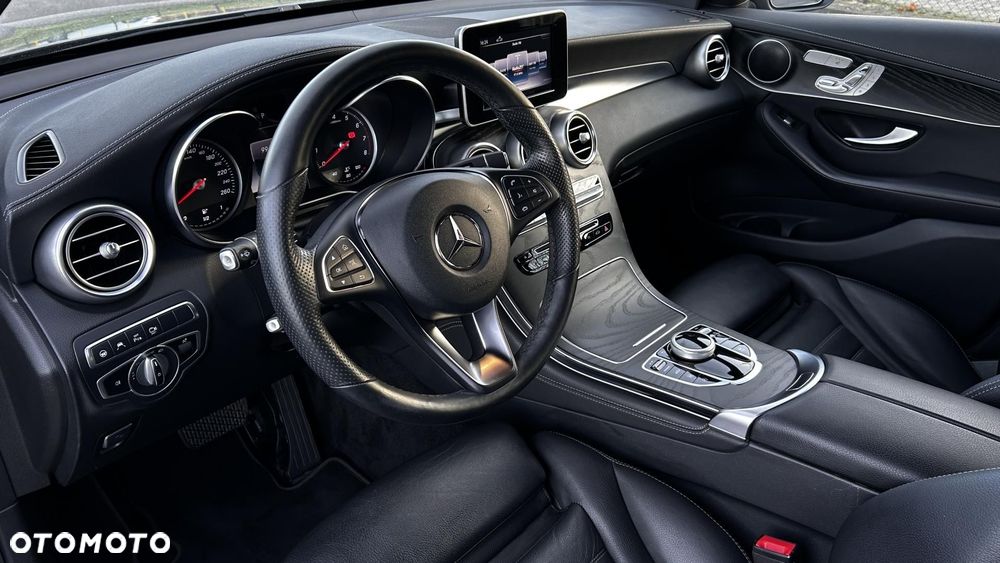 Mercedes-Benz GLC - 11