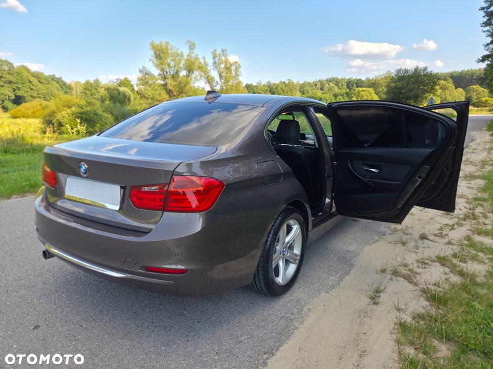 BMW Seria 3 316i Luxury Line - 20