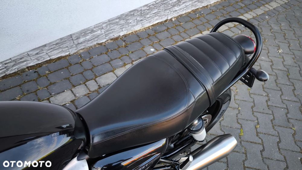 Triumph Street Twin - 23