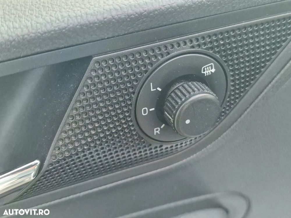 Skoda RAPID 1.0 TSI Style - 9