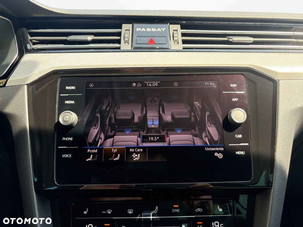 Volkswagen Passat Variant - 24