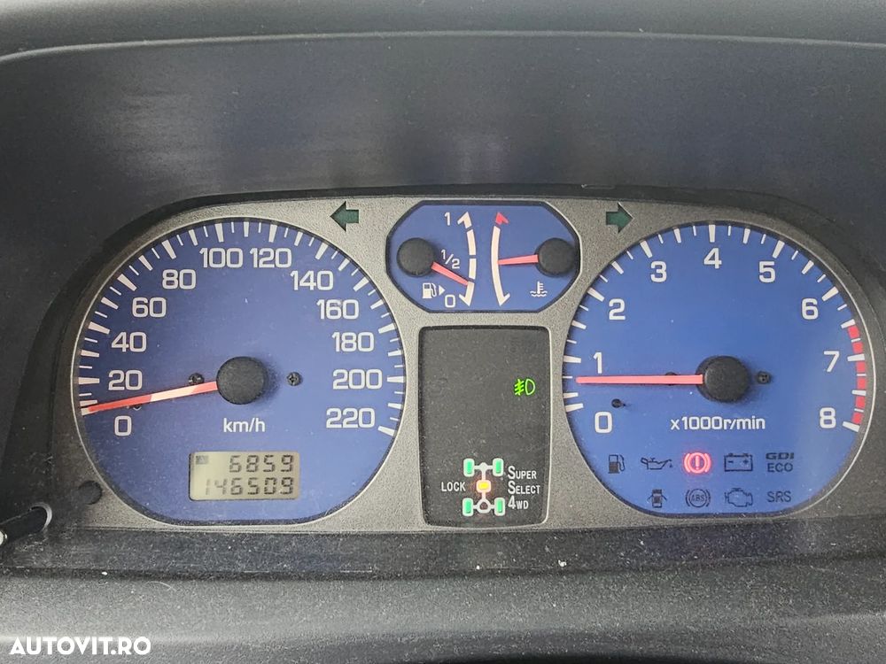 Mitsubishi Pajero Pinin - 11