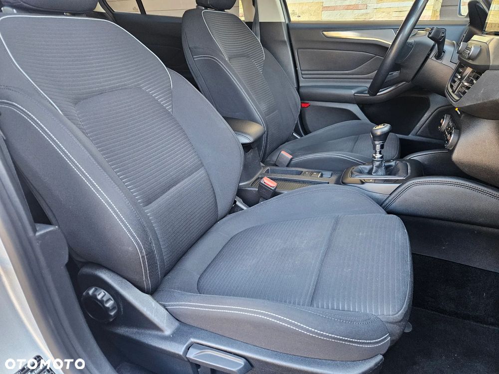 Ford Focus 2.0 EcoBlue Titanium Business - 21