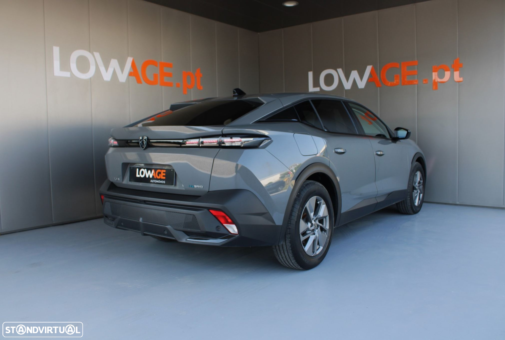 Peugeot 408 1.6 Hybrid Allure e-EAT8 - 19