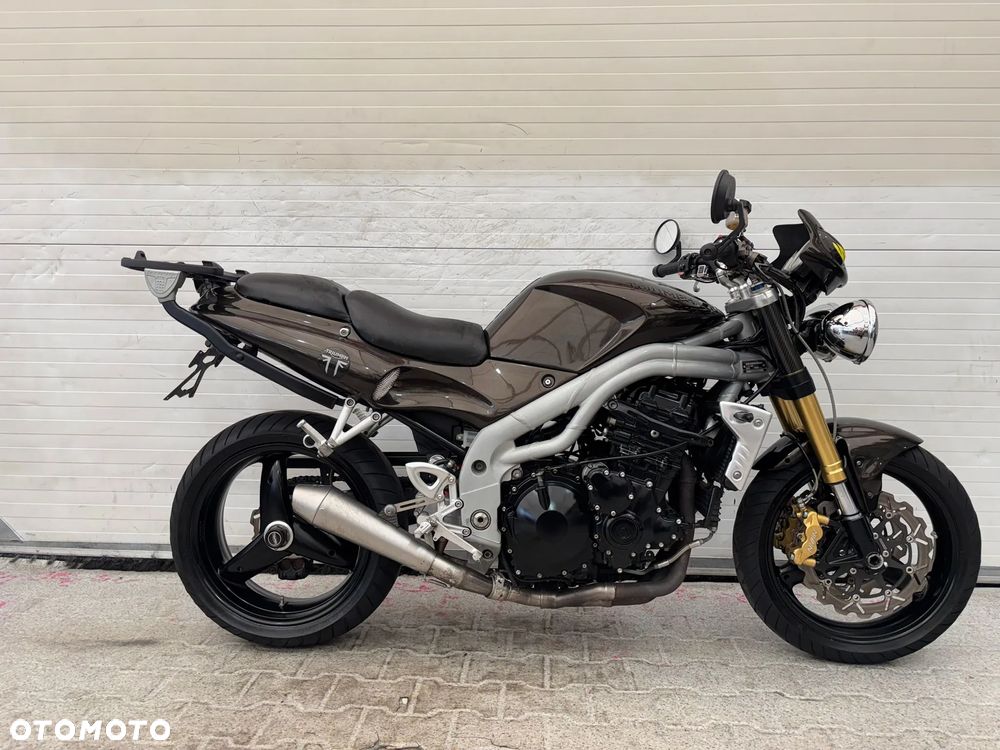 Triumph Speed Triple - 18