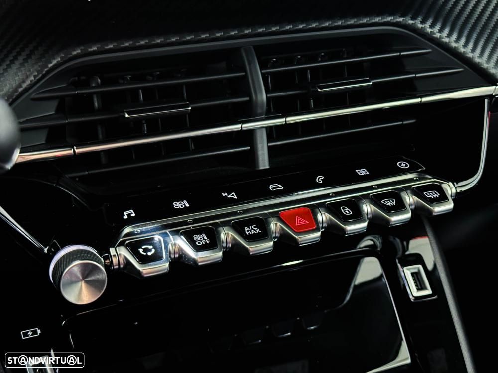 Peugeot e-2008 50 kWh GT - 47