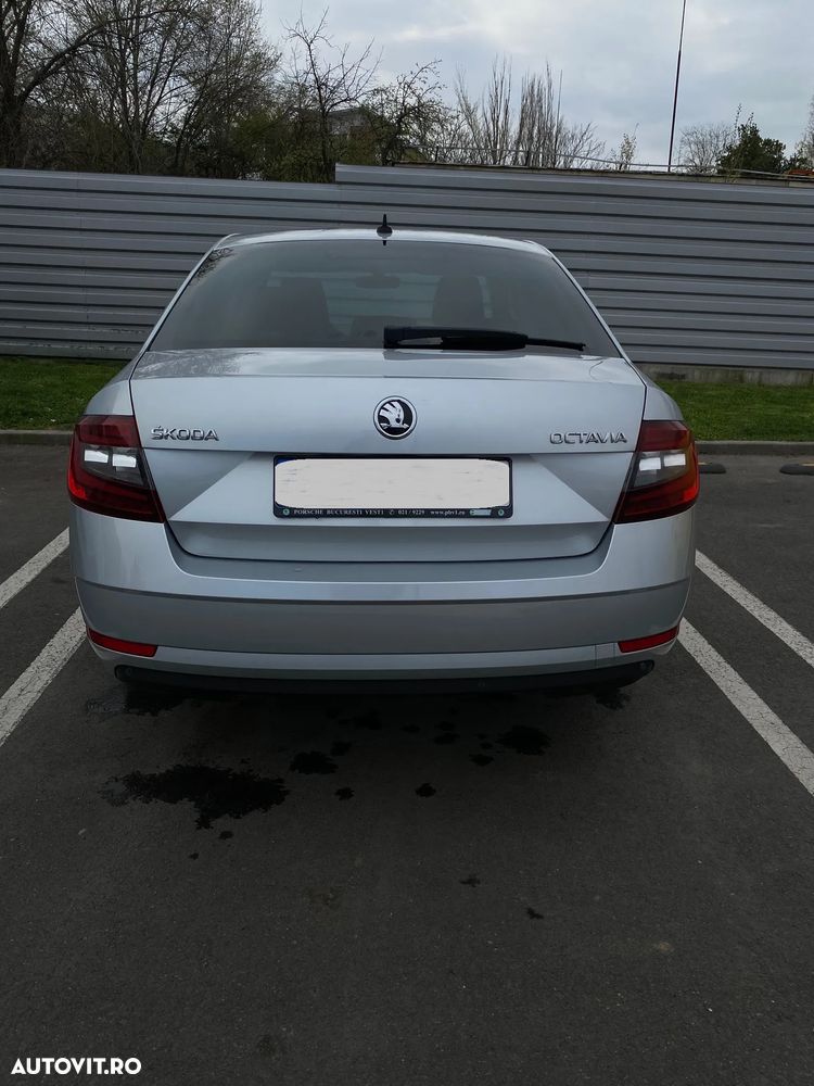 Skoda Octavia 1.4 TSI DSG Style - 4